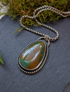 Deep Brown and Green Hubei + Sterling Silver Necklace